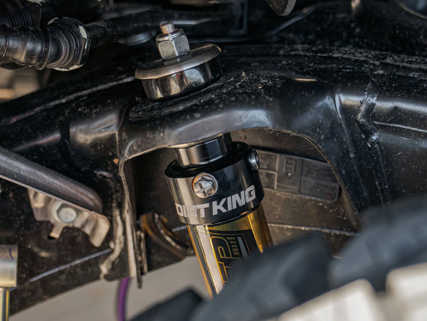 Dirt King 2.0 IFP Smooth Body Shocks - 24+ Tacoma