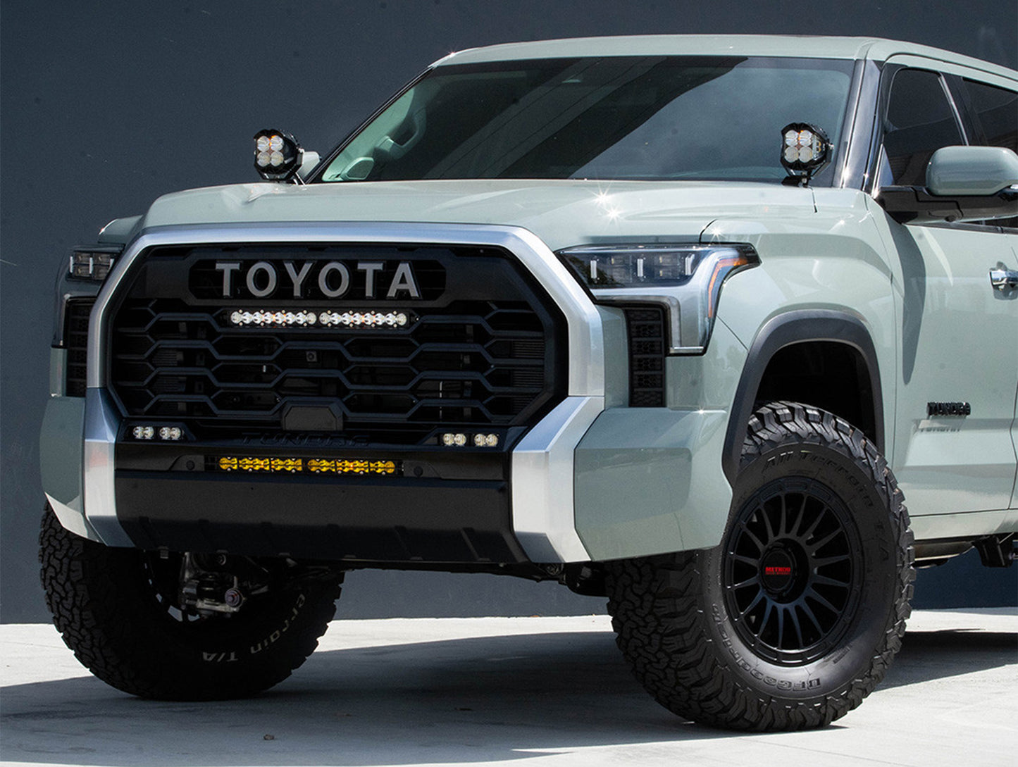 Baja Designs S8 20 Inch Behind Bumper Light Bar Kit - 2022+ Tundra
