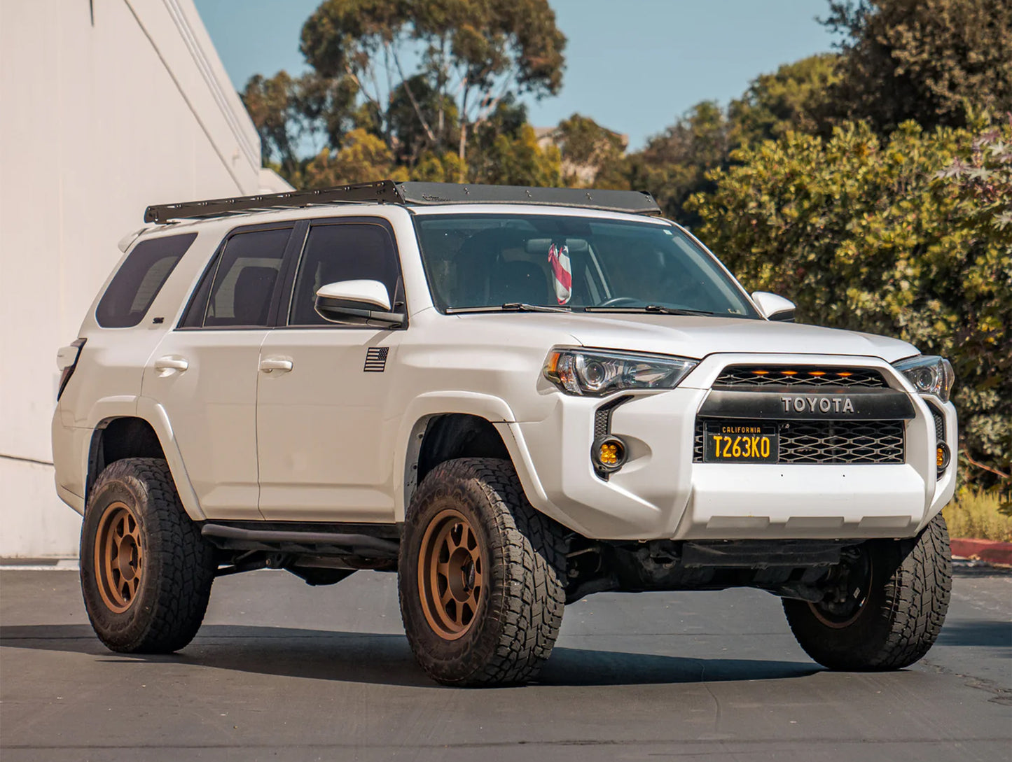 Dirt King 2.5 Coilovers | DCA Remote Reservoir - 03-24 4Runner / 07-14 FJ Cruiser / 03-09 Lexus GX470 / 10-23 GX460