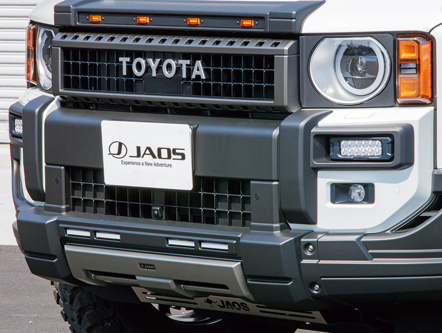 Jaos Front Bumper Corner Garnish - 24+ Land Cruiser
