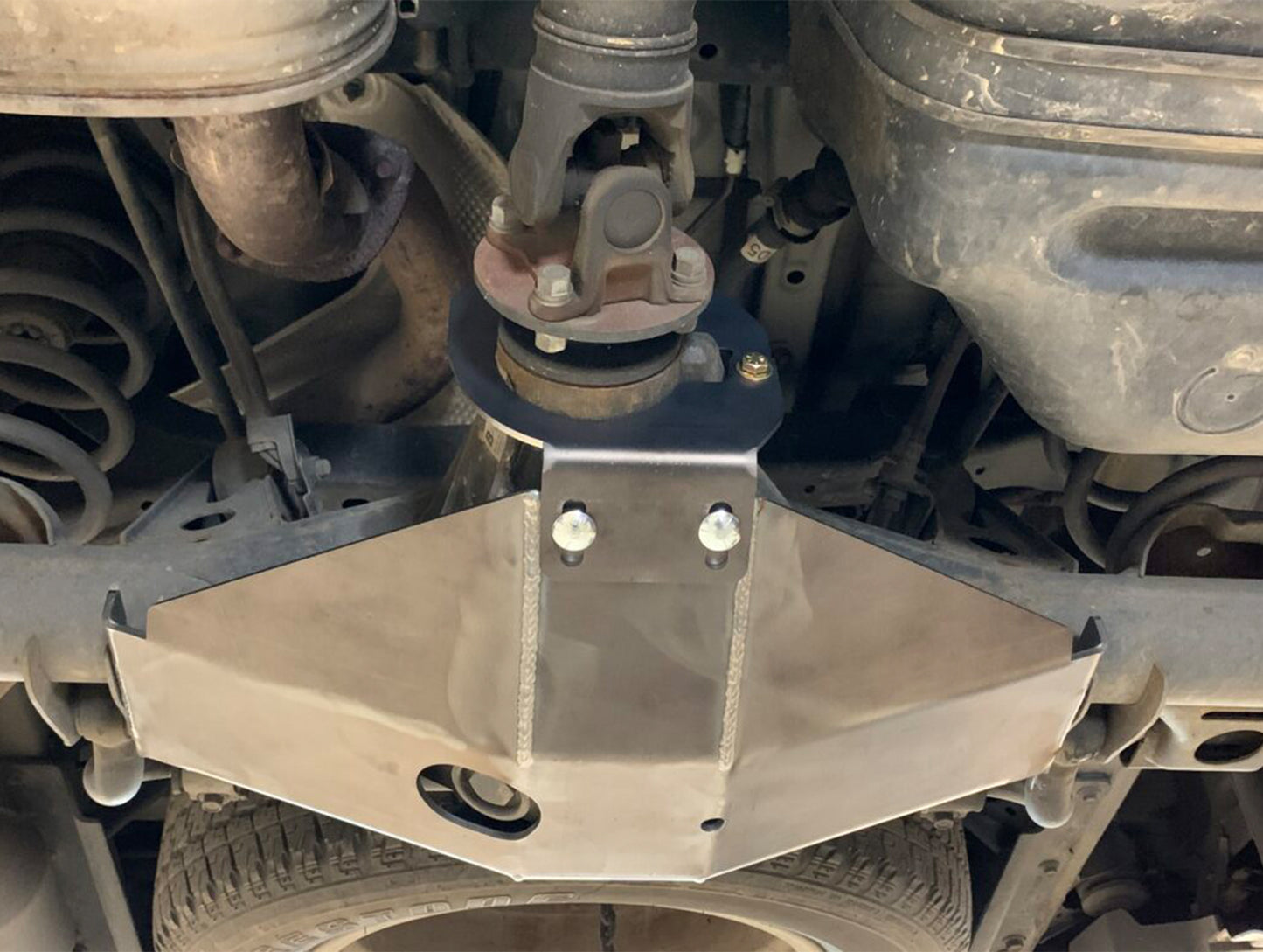 RCI Rear Differential Skid Plate - 10-24 Toyota 4Runner / Lexus GX 460 w/ KDSS