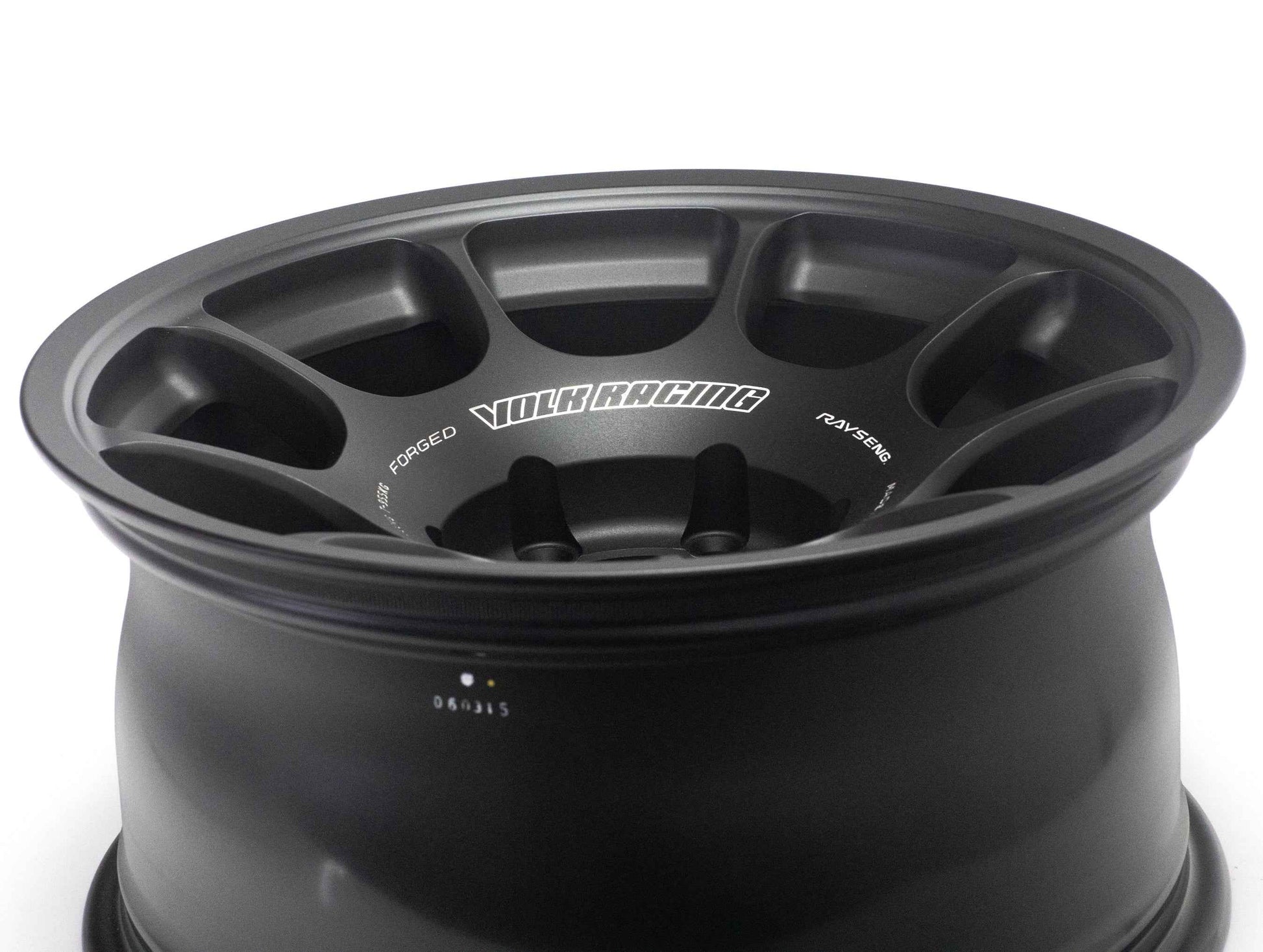 Volk Racing ZE40X Wheels 17x8.5 / 6x139